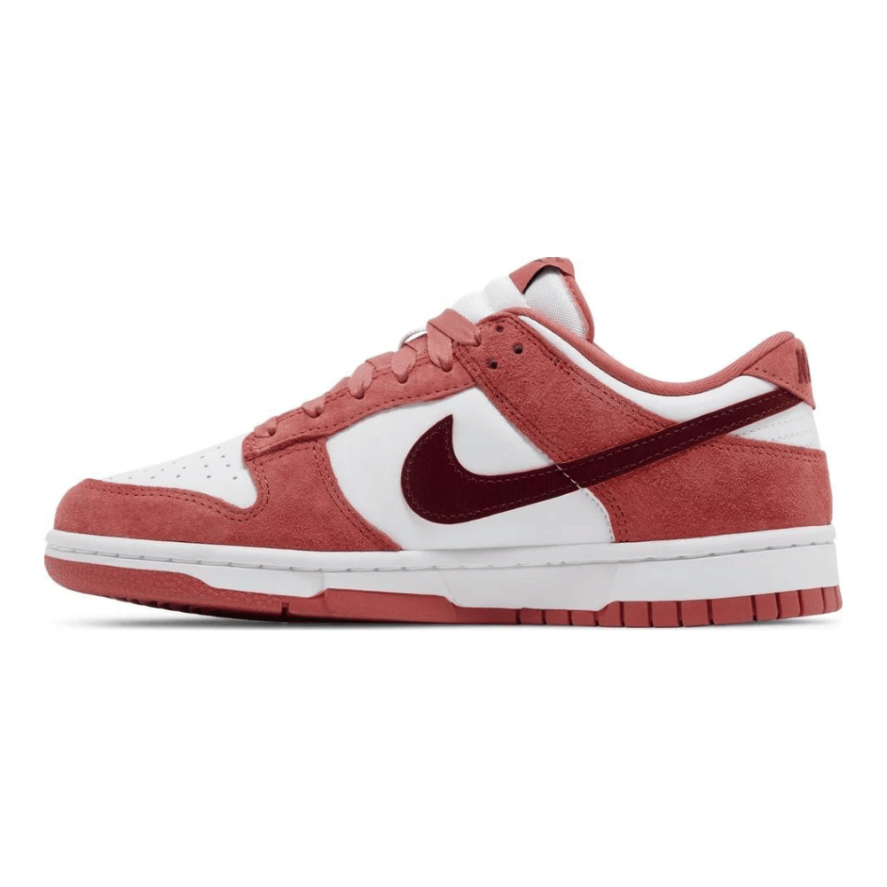 Nike Dunk Low Día de San Valentín (2024)