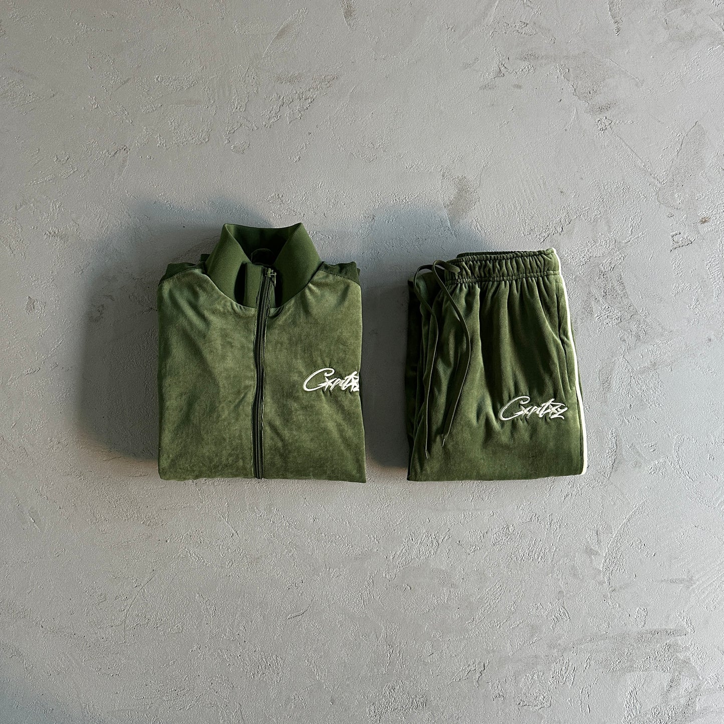 Conjunto de sudadera Corteiz Velour Track verde