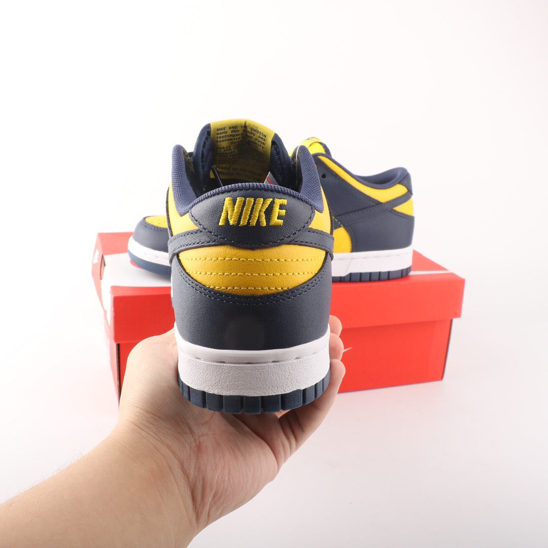 Nike Dunk Low Michigan