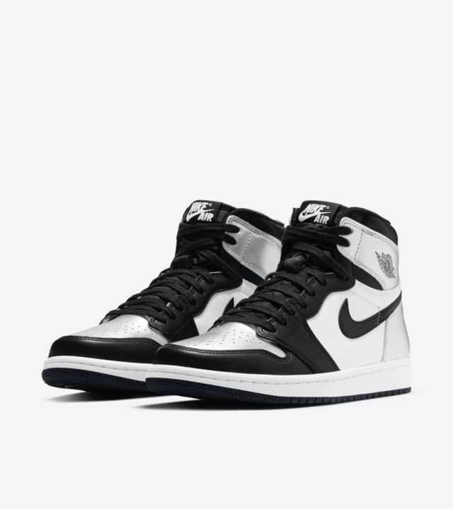 Air Jordan 1 Retro Alto Punta Plateada