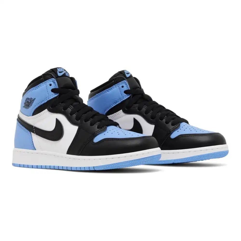 Air Jordan 1 Retro Alto UNC Toe