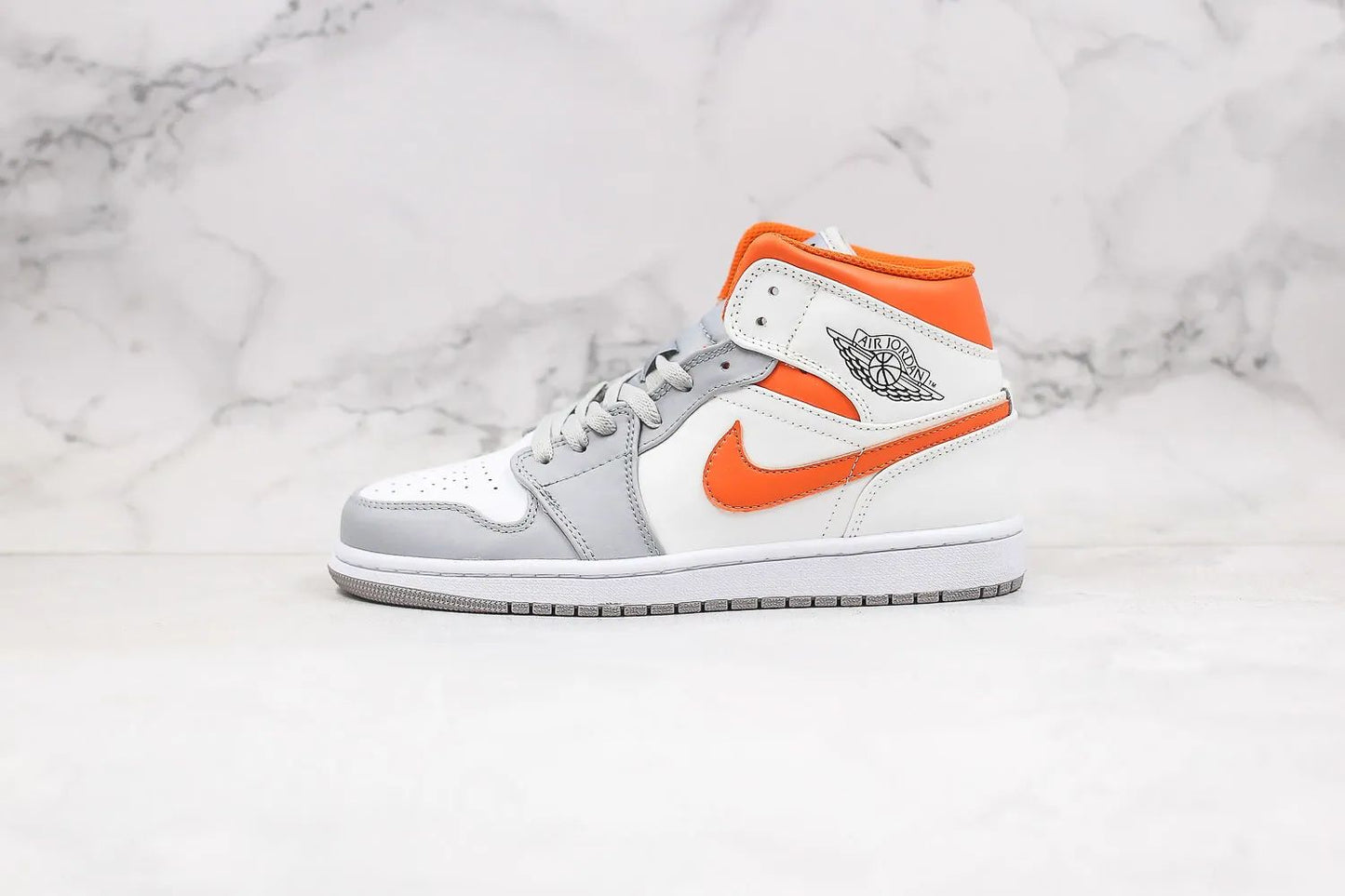 Air Jordan 1 Retro Mid Starfish Pure Platinum