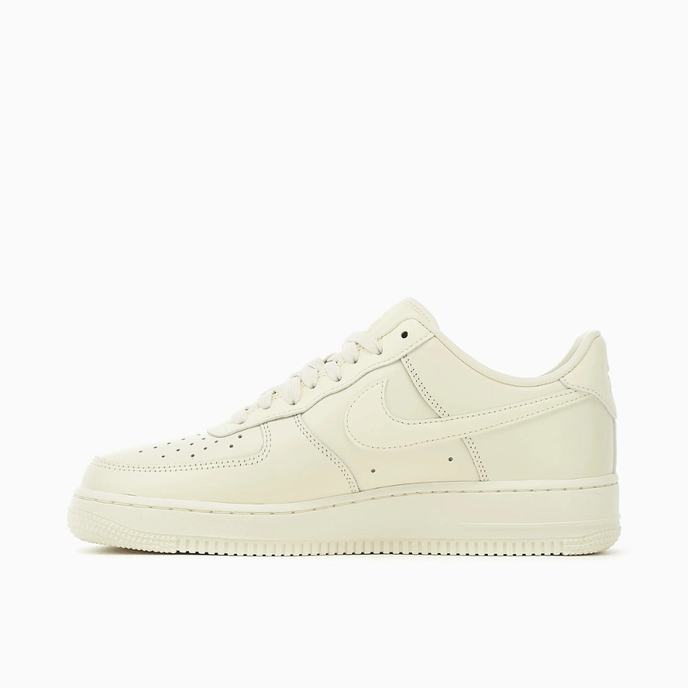 Nike Air Force 1 Leche De Coco Baja