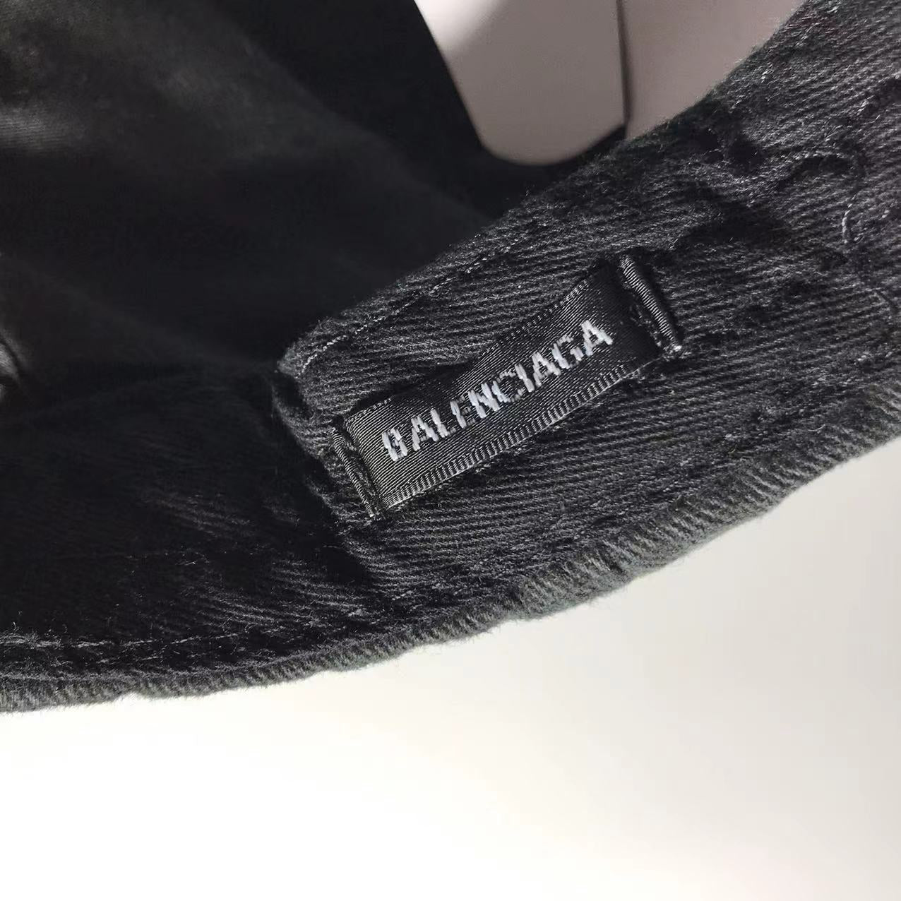 Balenciaga NY Cap