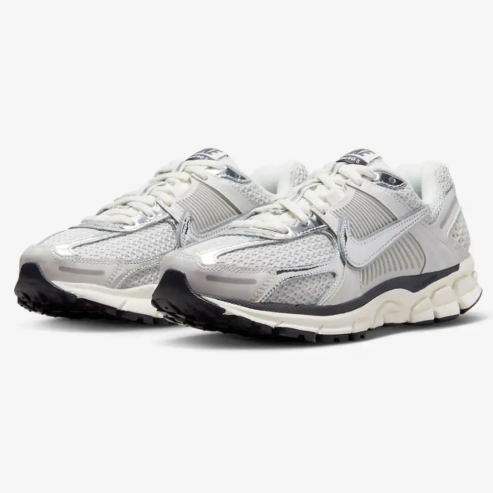 Nike Zoom Vomero 5 Photon Dust Metallic Silver