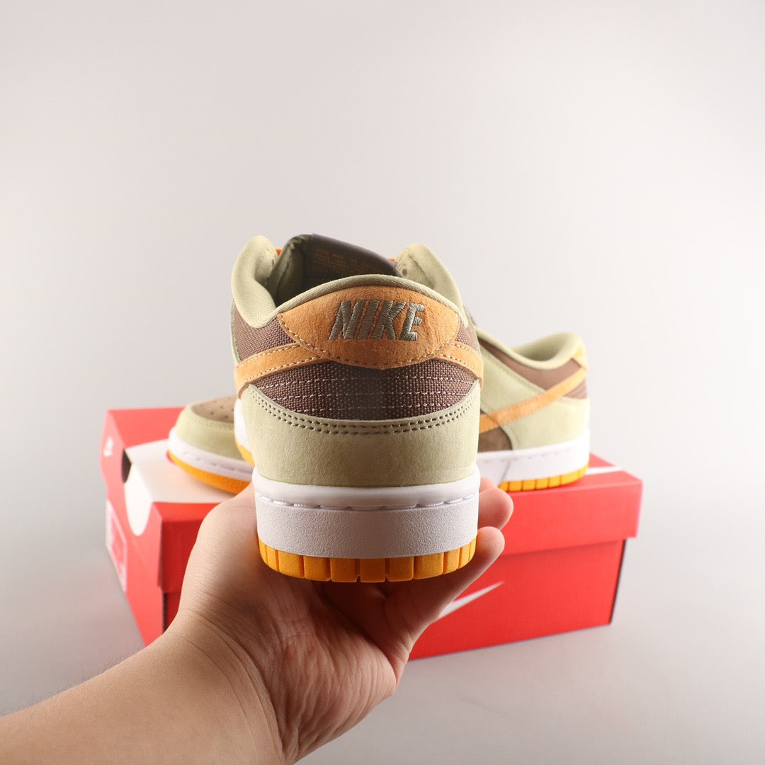 Nike Dunk Low SE Dusty Olive