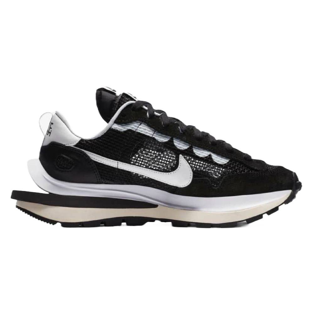 Sacai x Nike Vaporwaffle blanco y negro