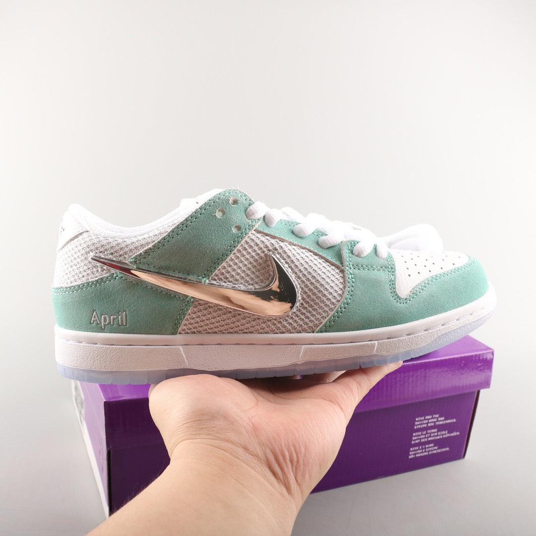 Nike SB Dunk Low April - Hype Franco Store